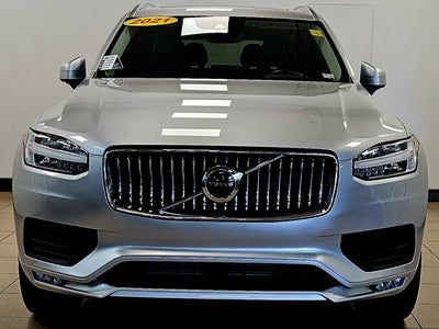 2021 Volvo XC90 Momentum