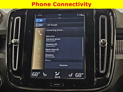 2022 Volvo XC40 R-Design