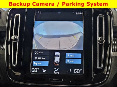 2022 Volvo XC40 R-Design