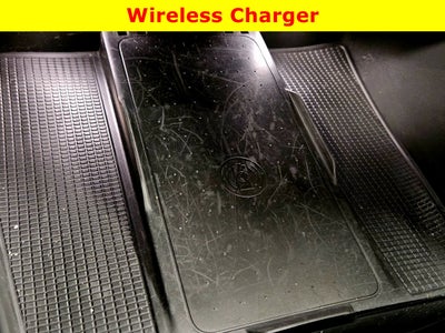 2022 Volvo XC40 R-Design