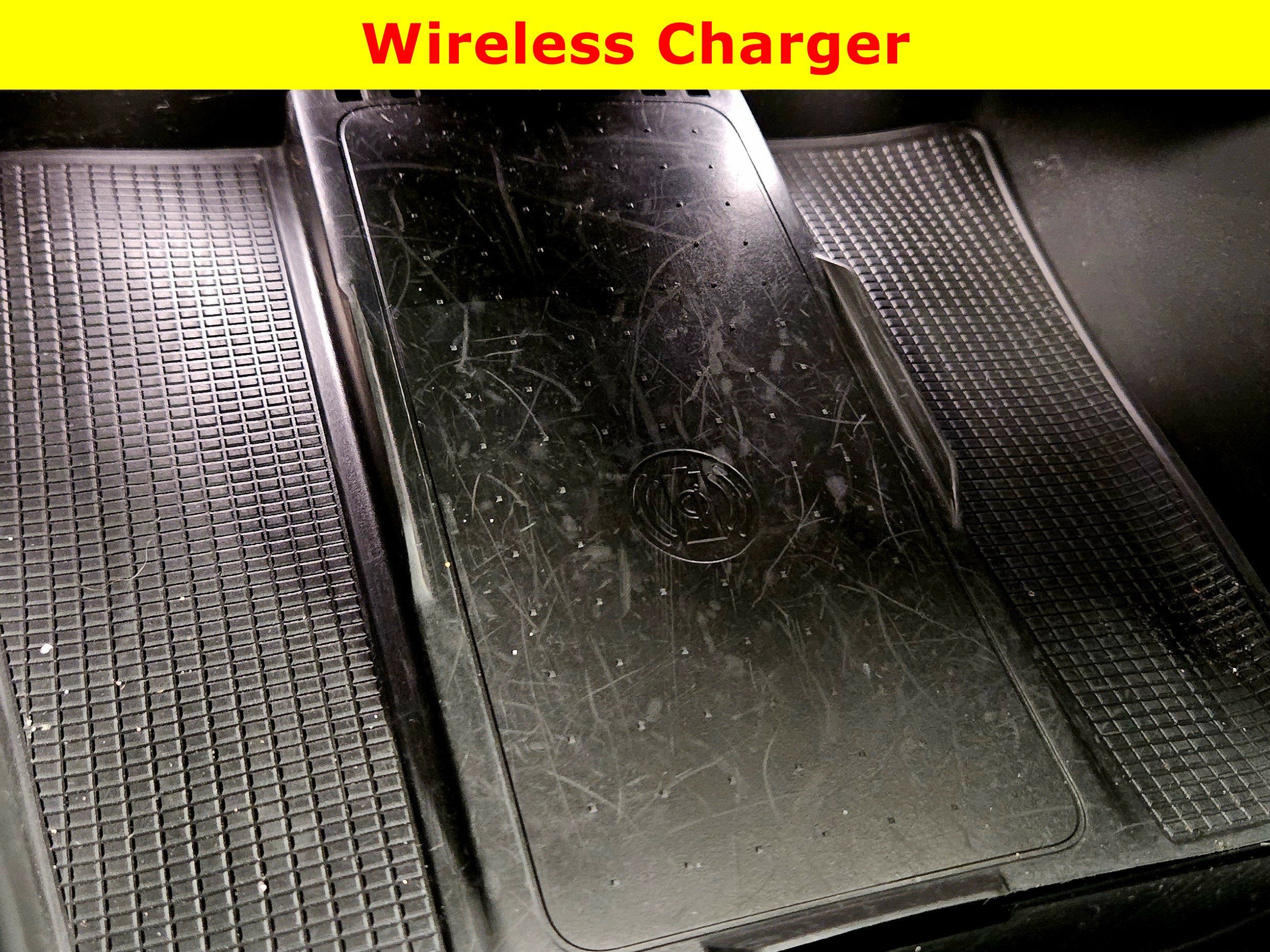 2022 Volvo XC40 R-Design