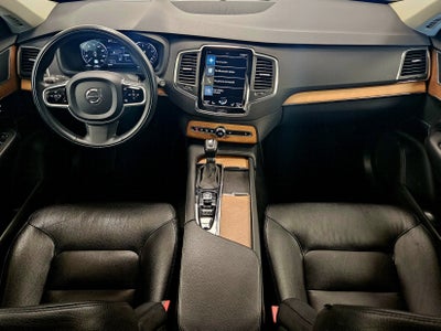 2021 Volvo XC90 Momentum 6 Passenger