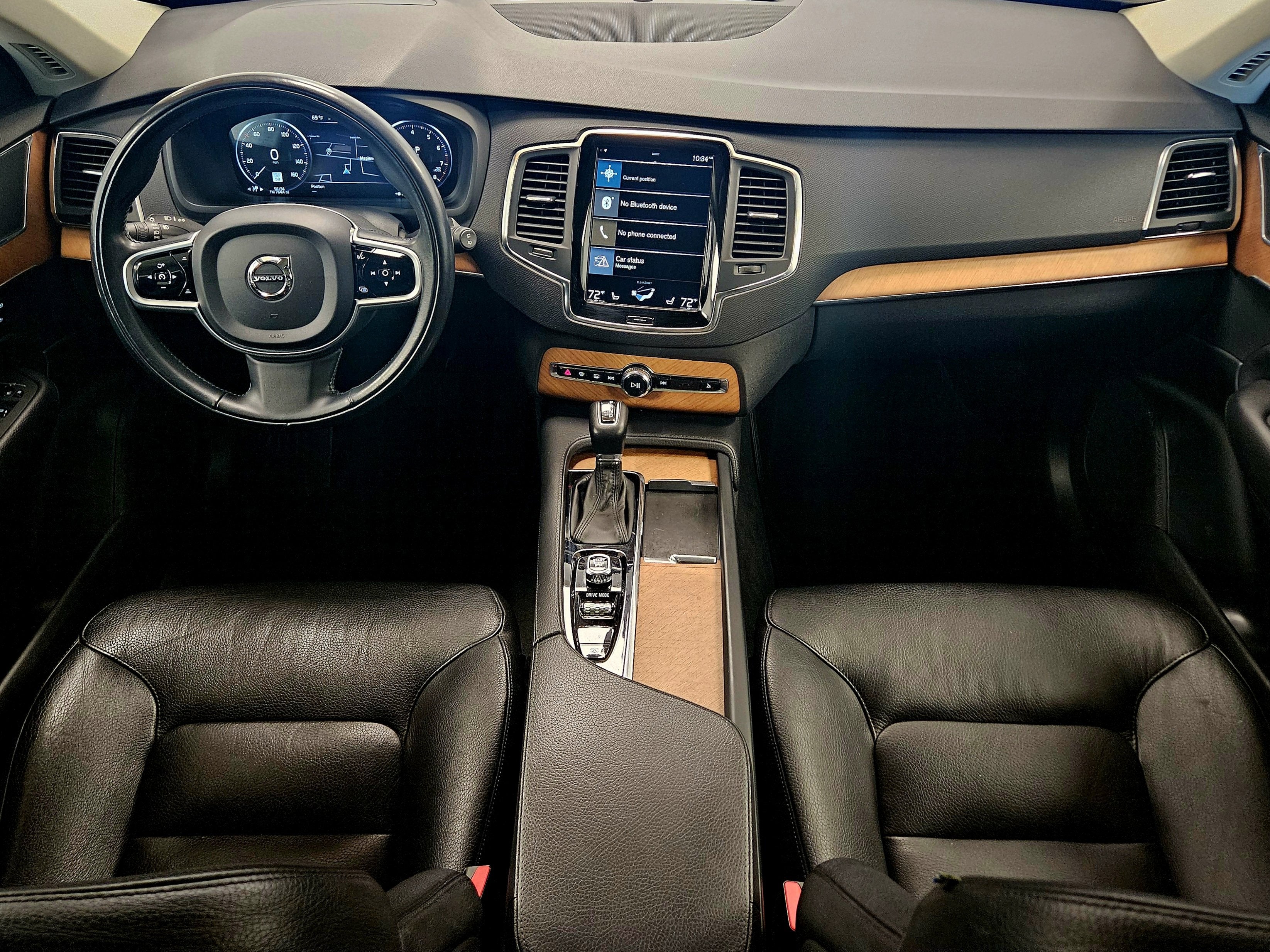 2021 Volvo XC90 Momentum 6 Passenger