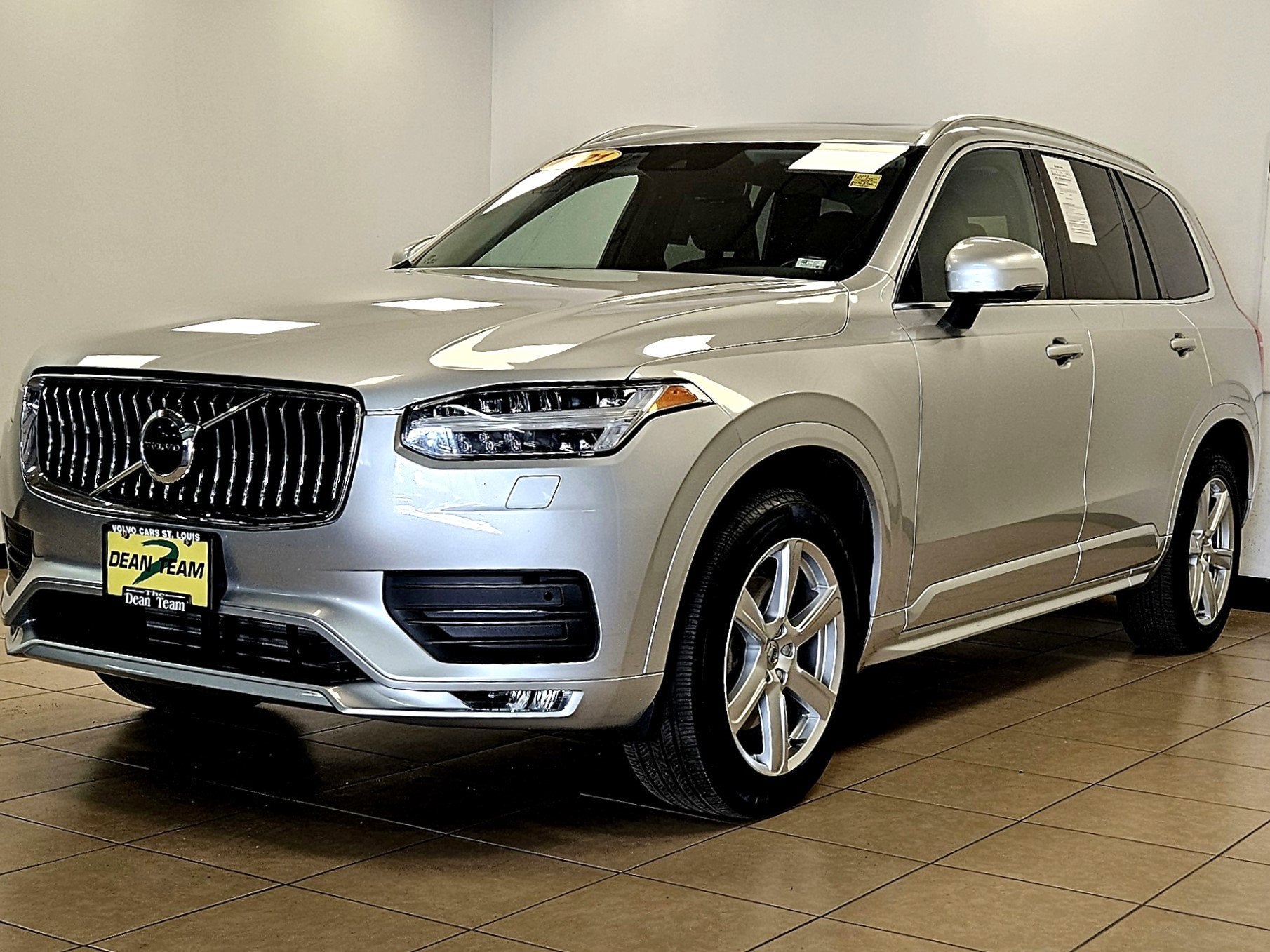 2021 Volvo XC90 Momentum 6 Passenger