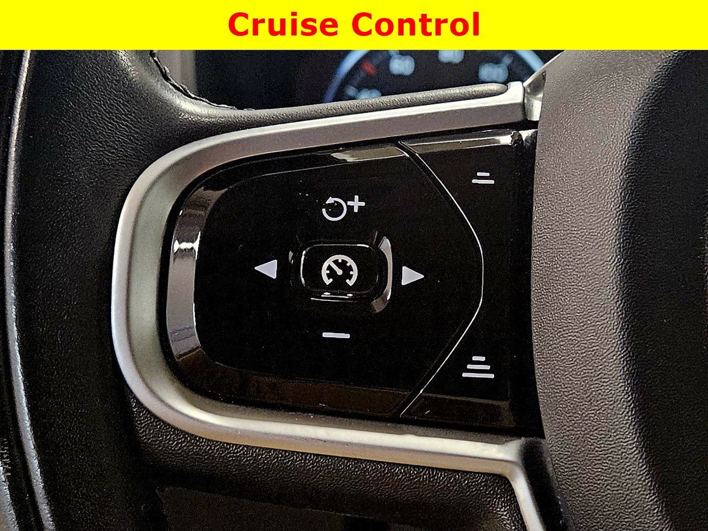 2021 Volvo XC90 Momentum 6 Passenger