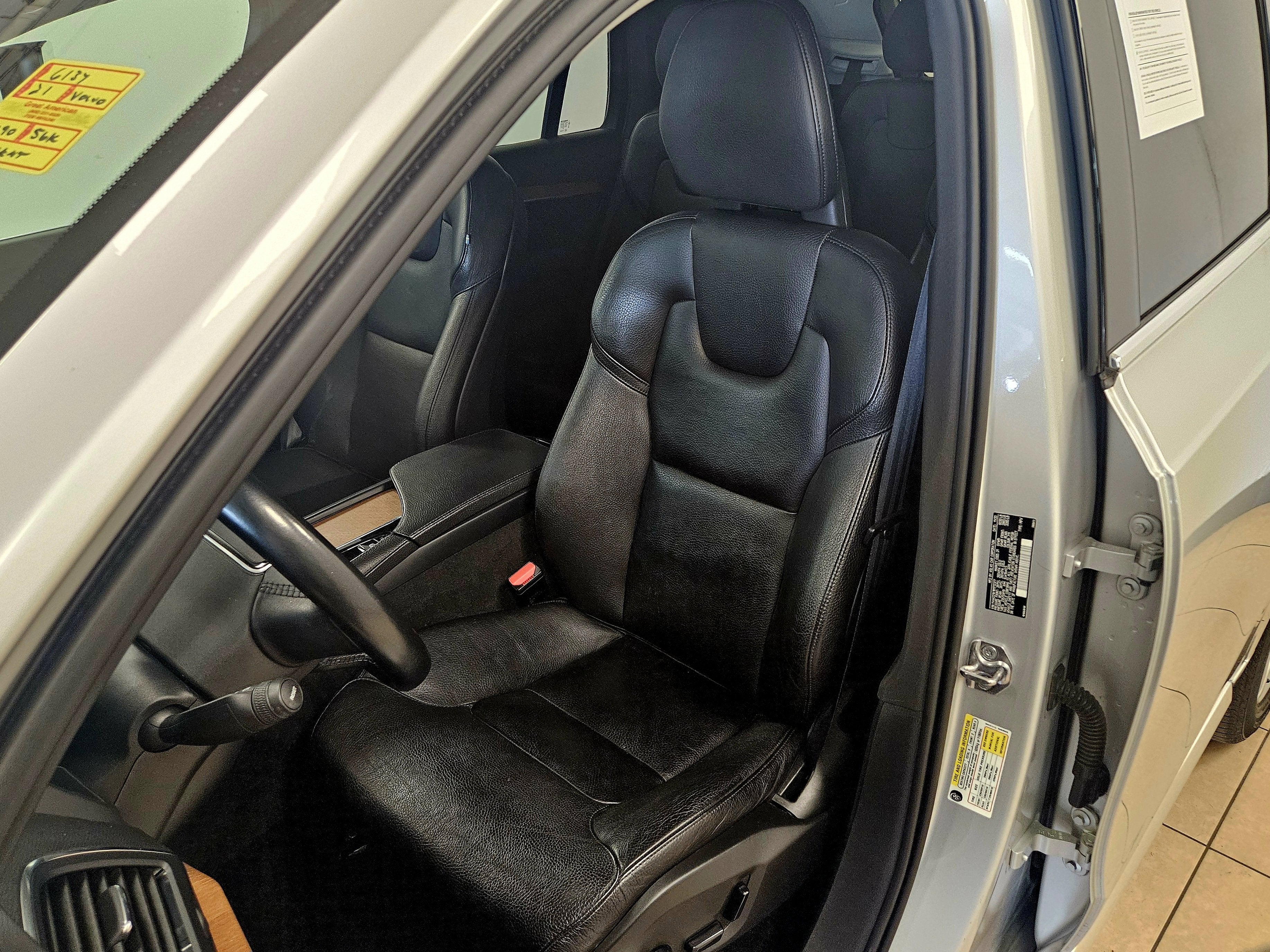 2021 Volvo XC90 Momentum 6 Passenger