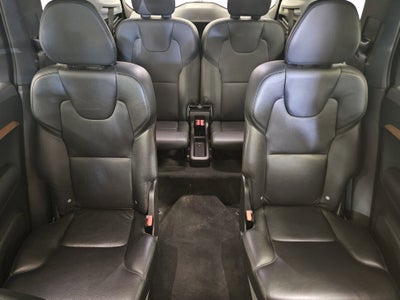 2021 Volvo XC90 Momentum 6 Passenger