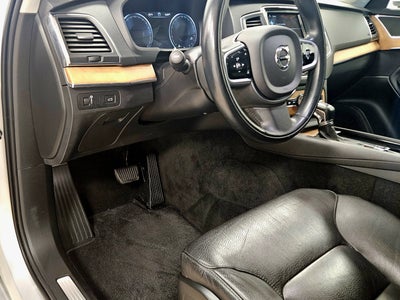 2021 Volvo XC90 Momentum 6 Passenger
