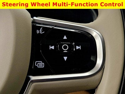 2021 Volvo XC90 Momentum