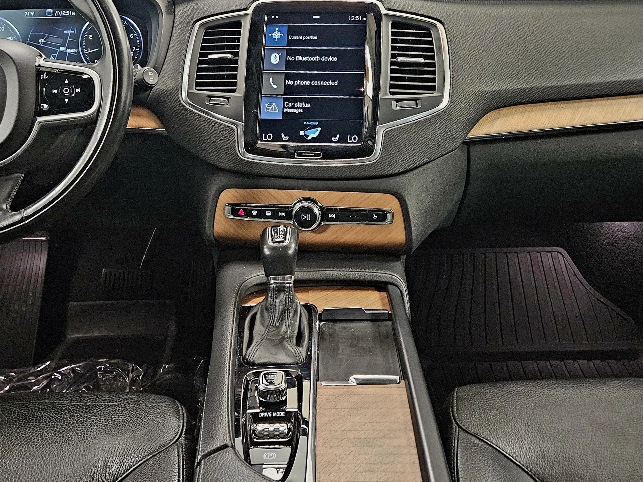 2021 Volvo XC90 Momentum 6 Passenger