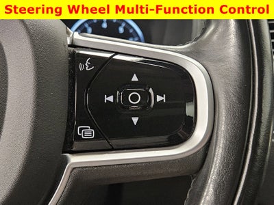 2021 Volvo XC90 Momentum 6 Passenger