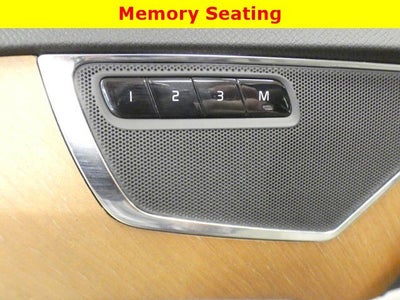 2021 Volvo XC90 Momentum 6 Passenger