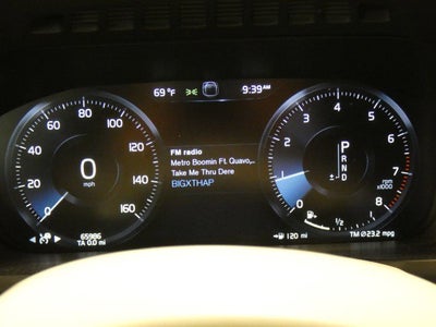 2021 Volvo XC90 Momentum 6 Passenger