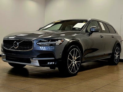 2020 Volvo V90 Cross Country T6
