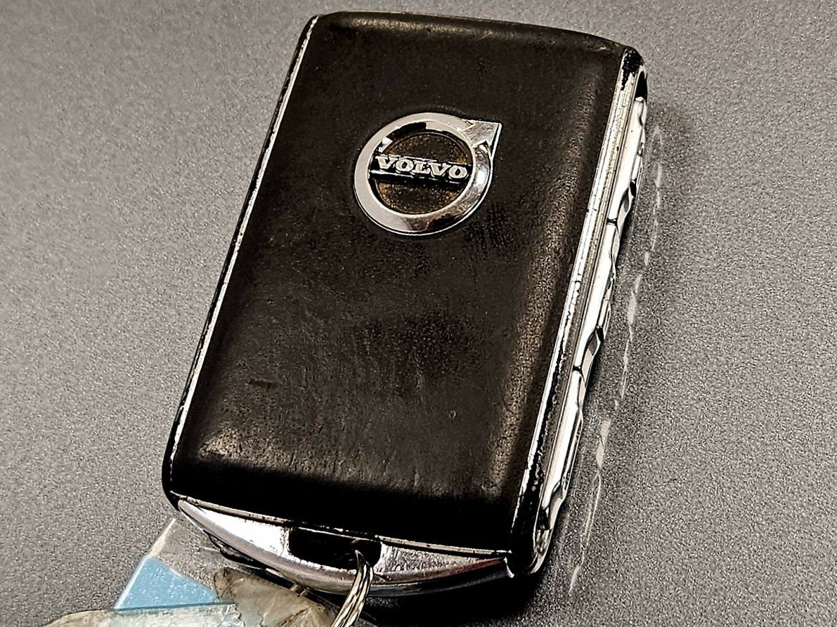 2020 Volvo V90 Cross Country T6