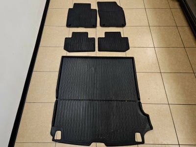 2020 Volvo V90 Cross Country T6