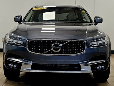 2020 Volvo V90 Cross Country T6