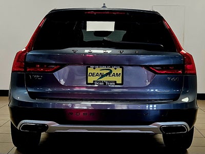 2020 Volvo V90 Cross Country T6