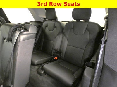 2021 Volvo XC90 Momentum