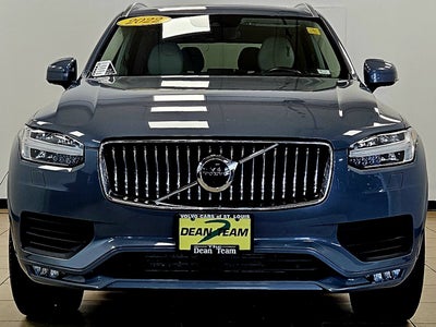 2022 Volvo XC90 Momentum