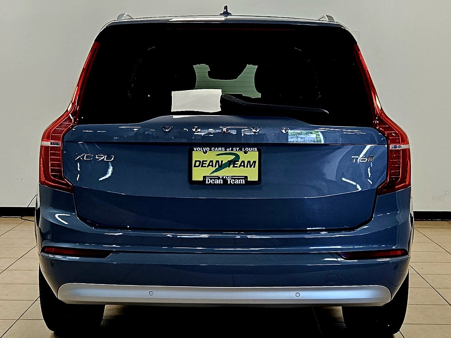 2022 Volvo XC90 Momentum