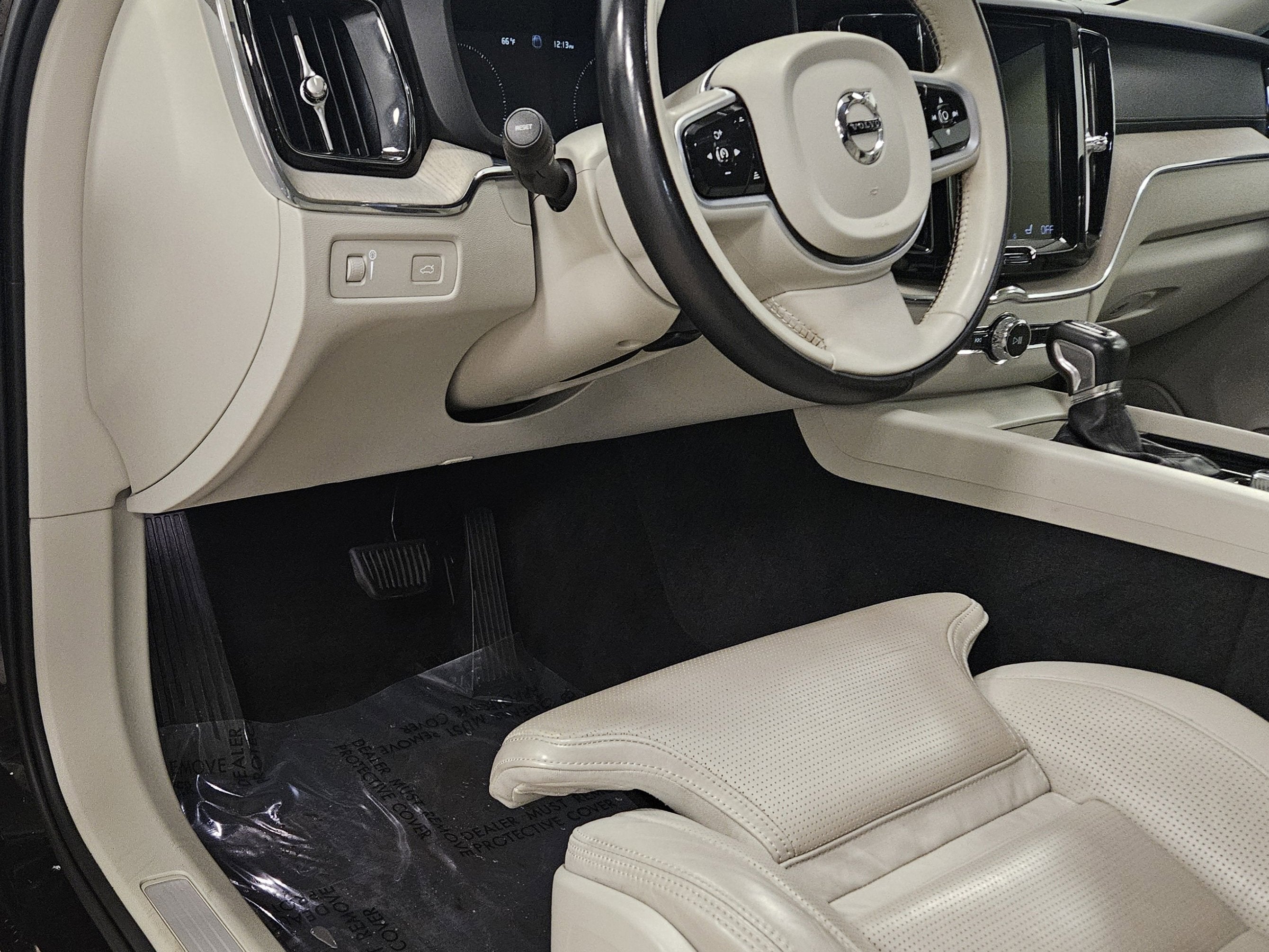 2021 Volvo XC60 Inscription