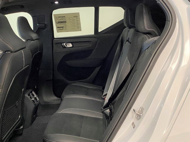 2021 Volvo XC40 Recharge P8