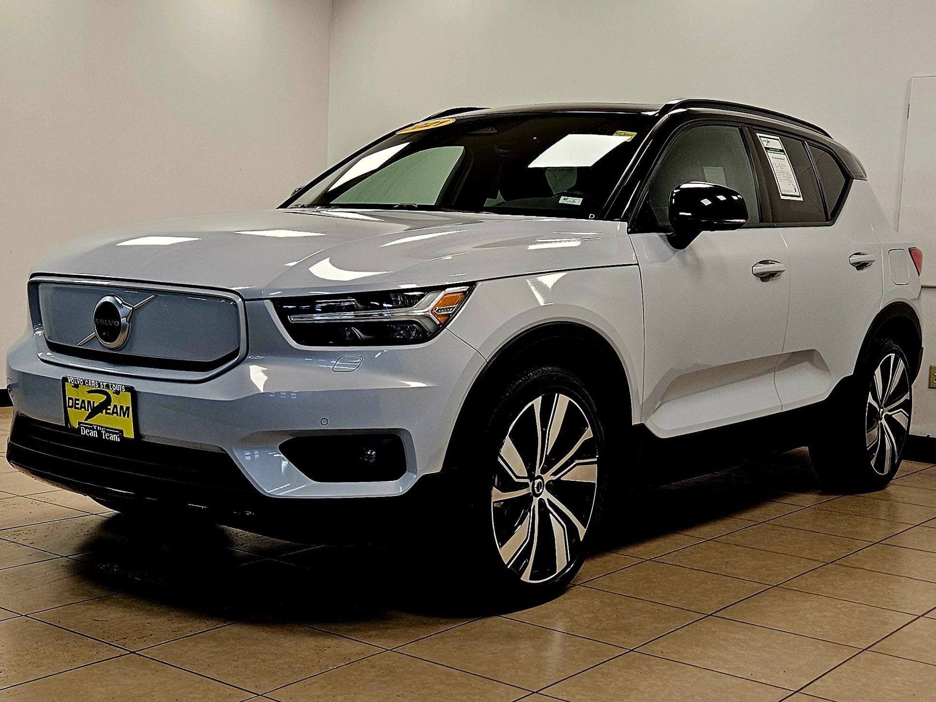 2021 Volvo XC40 Recharge P8