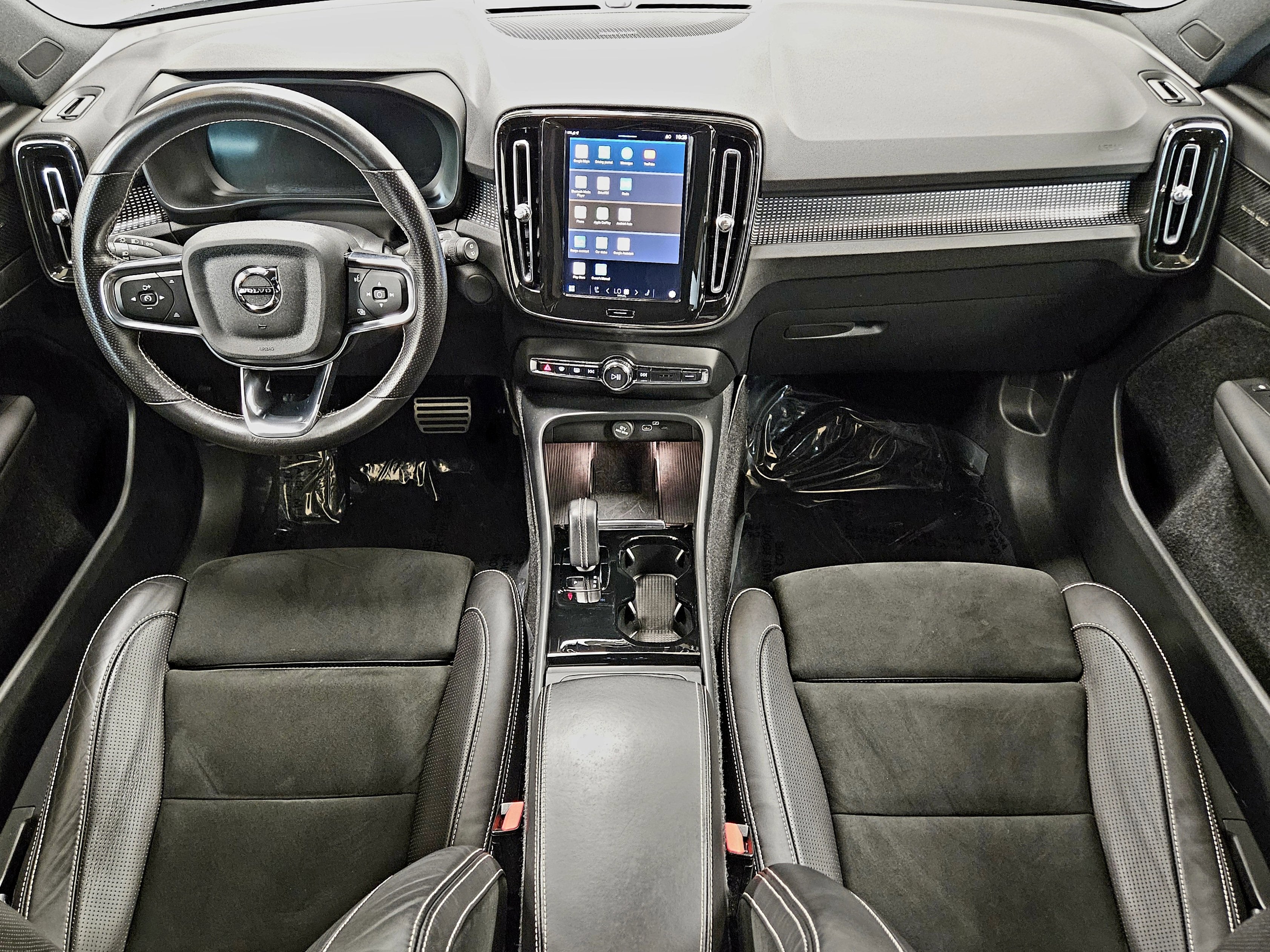 2021 Volvo XC40 Recharge P8