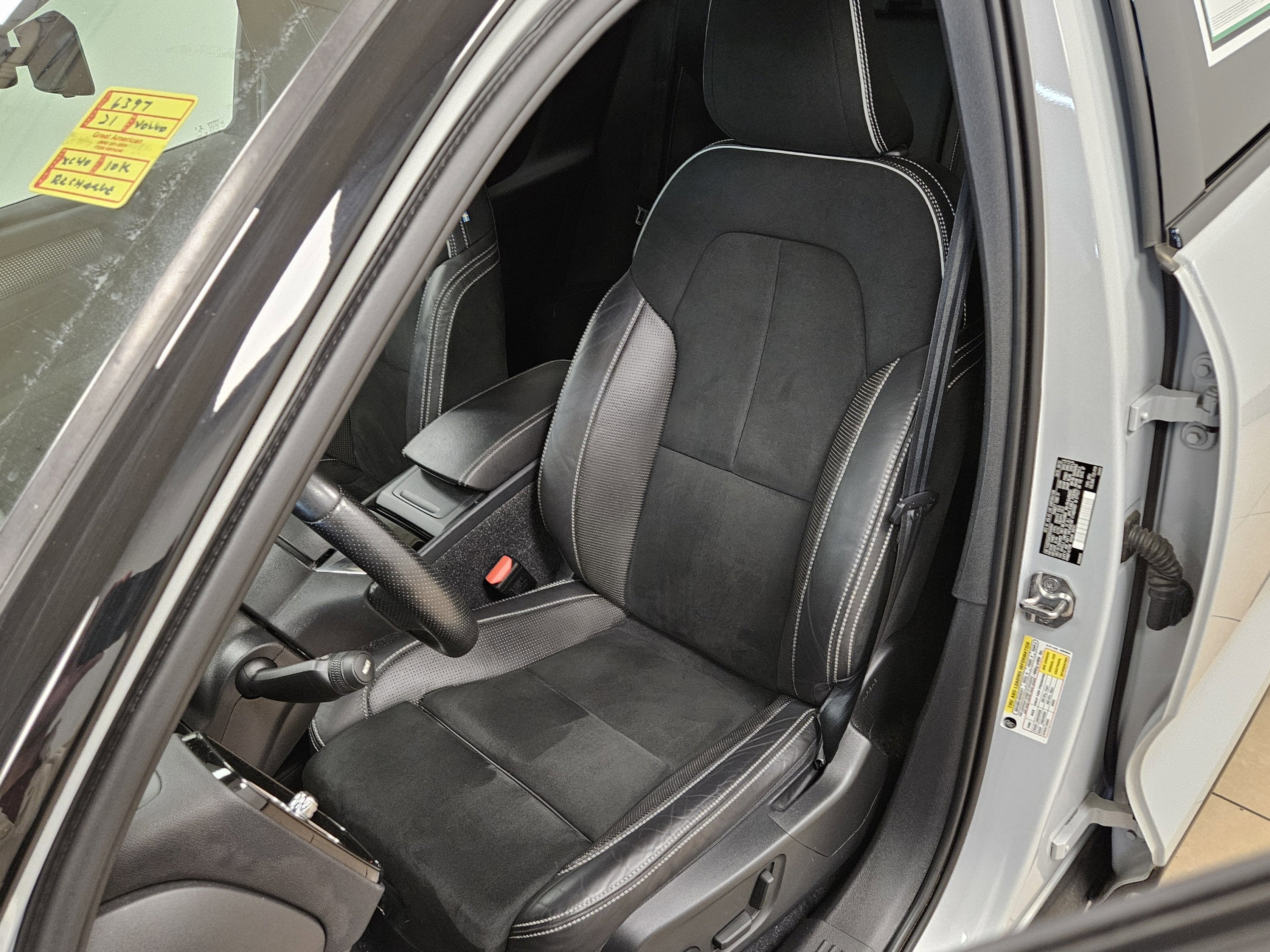 2021 Volvo XC40 Recharge P8