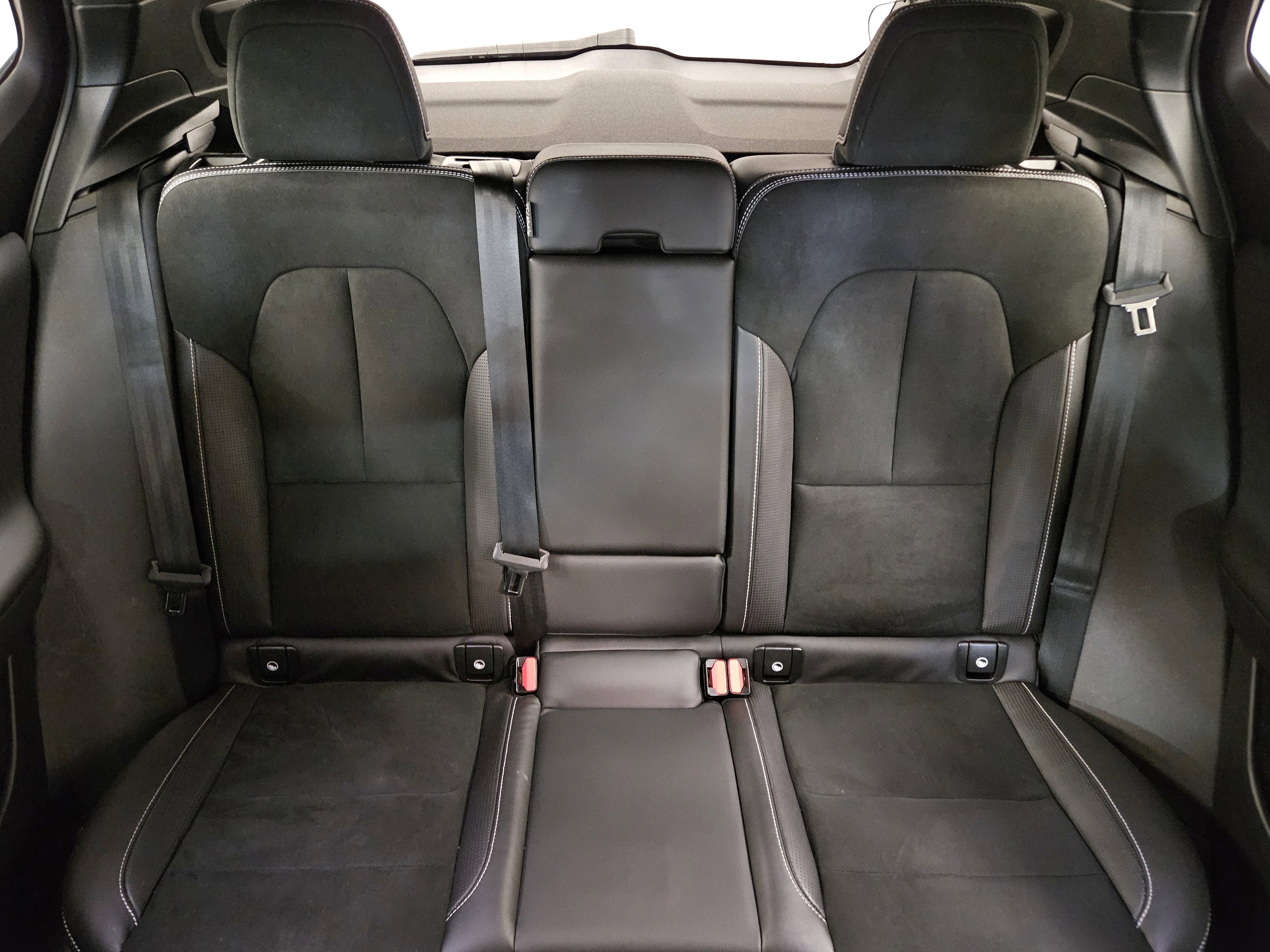 2021 Volvo XC40 Recharge P8