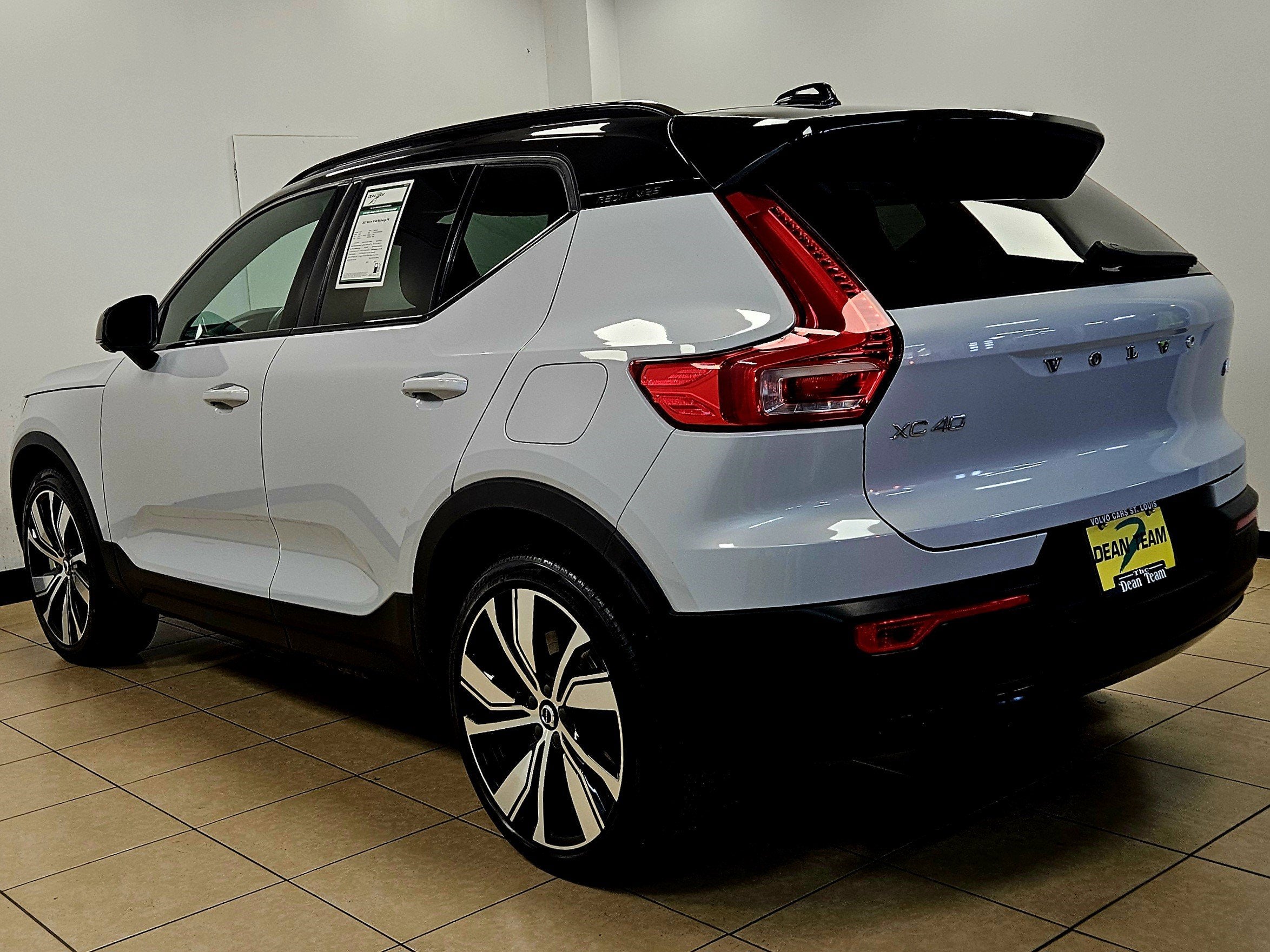 2021 Volvo XC40 Recharge P8