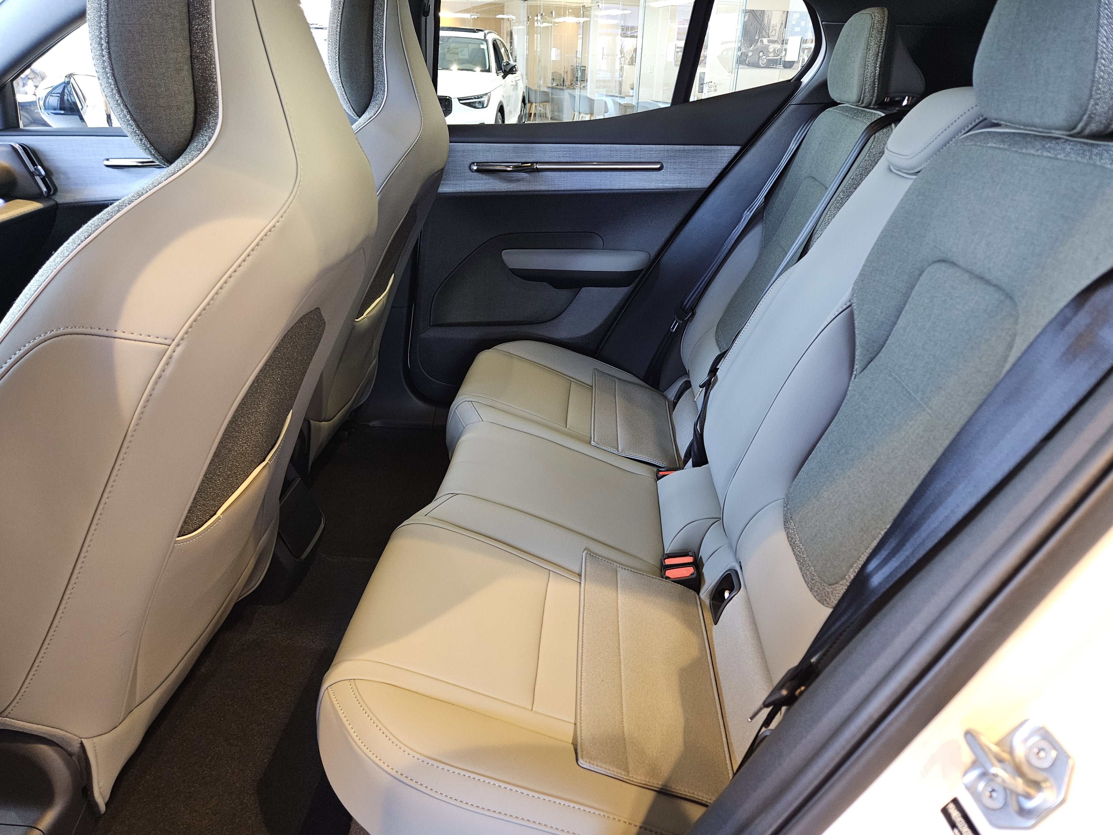 2026 Volvo EX30 Plus