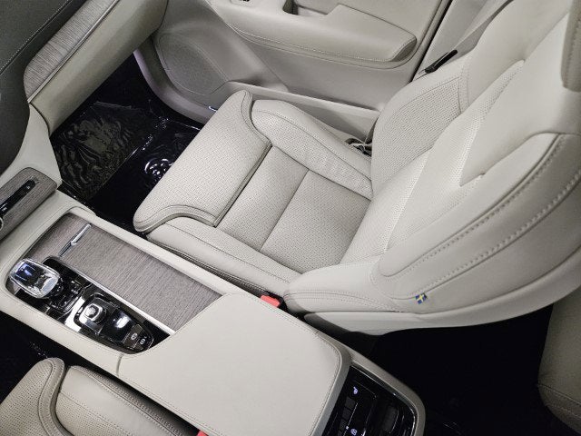 2023 Volvo XC90 Recharge Plug-In Hybrid Ultimate