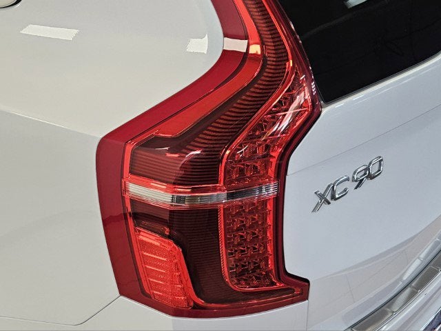 2023 Volvo XC90 Recharge Plug-In Hybrid Ultimate