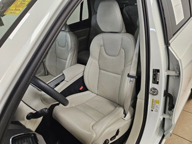 2023 Volvo XC90 Recharge Plug-In Hybrid Ultimate