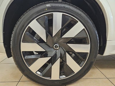 2023 Volvo XC90 Recharge Plug-In Hybrid Ultimate