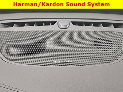 2024 Volvo XC90 Recharge Plug-In Hybrid Ultimate Bright Theme