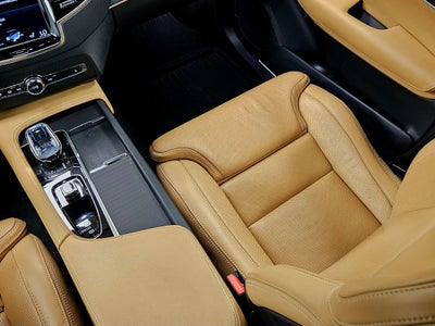 2022 Volvo XC90 Recharge Plug-In Hybrid Inscription