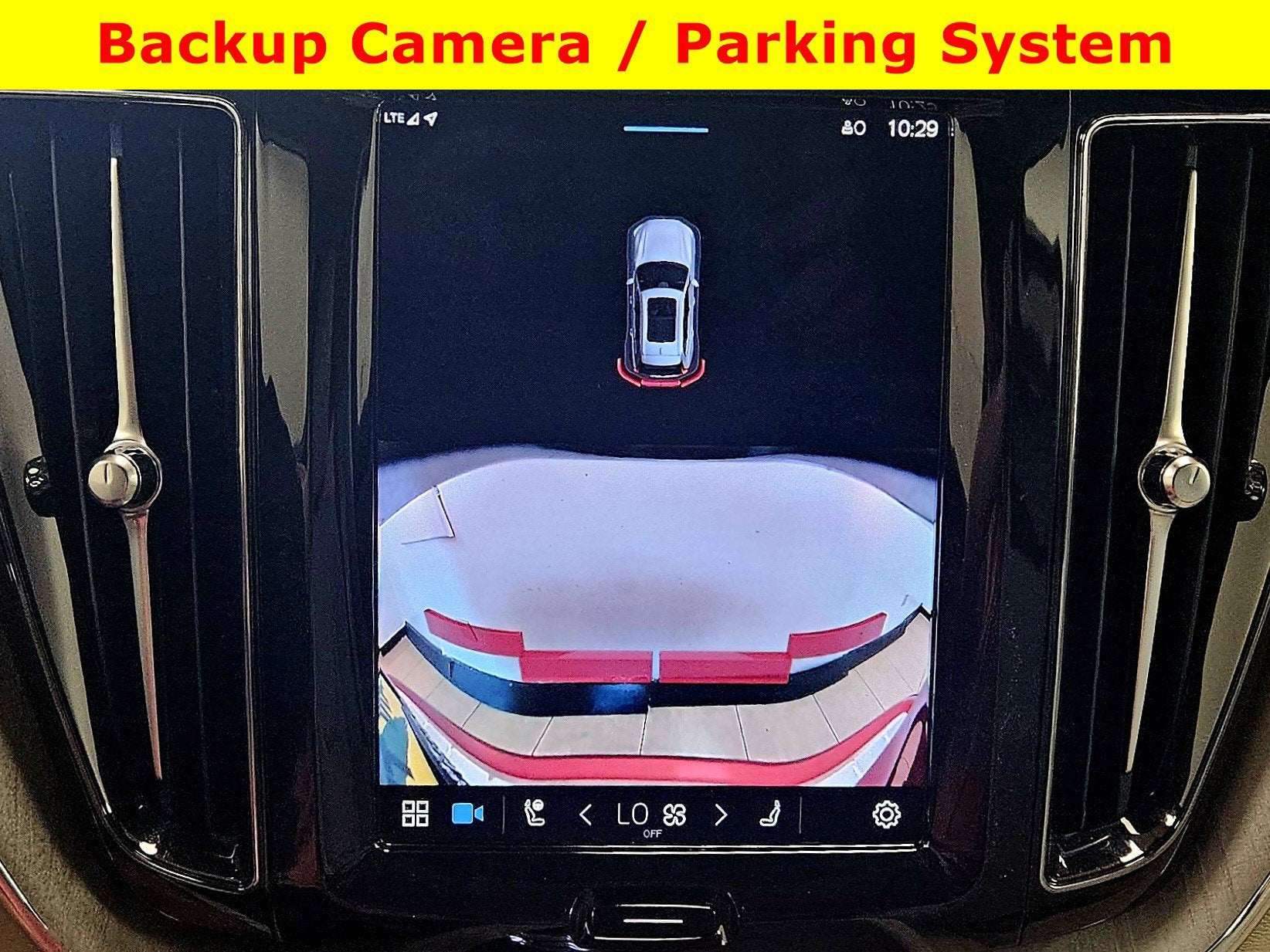 2024 Volvo XC60 Recharge Plug-In Hybrid Ultimate Dark Theme