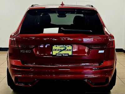 2024 Volvo XC60 Recharge Plug-In Hybrid Ultimate Dark Theme