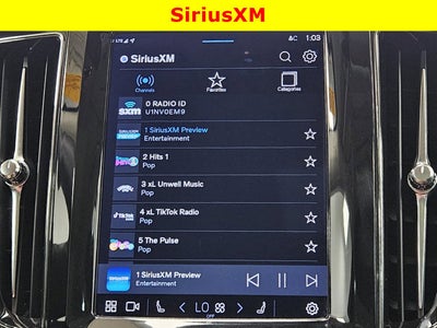 2022 Volvo XC60 Recharge Plug-In Hybrid Inscription Expression