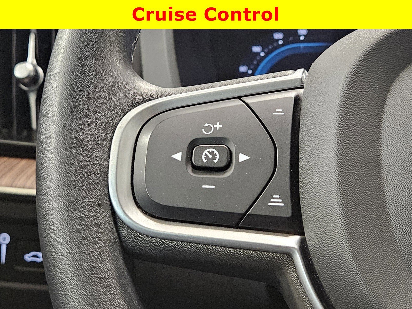 2022 Volvo XC60 Recharge Plug-In Hybrid Inscription Expression