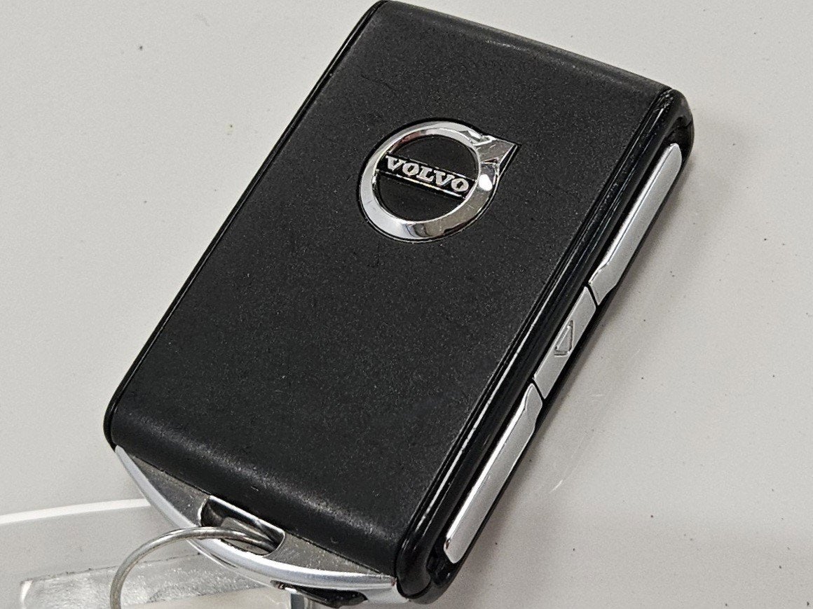 2022 Volvo XC60 Recharge Plug-In Hybrid Inscription Expression