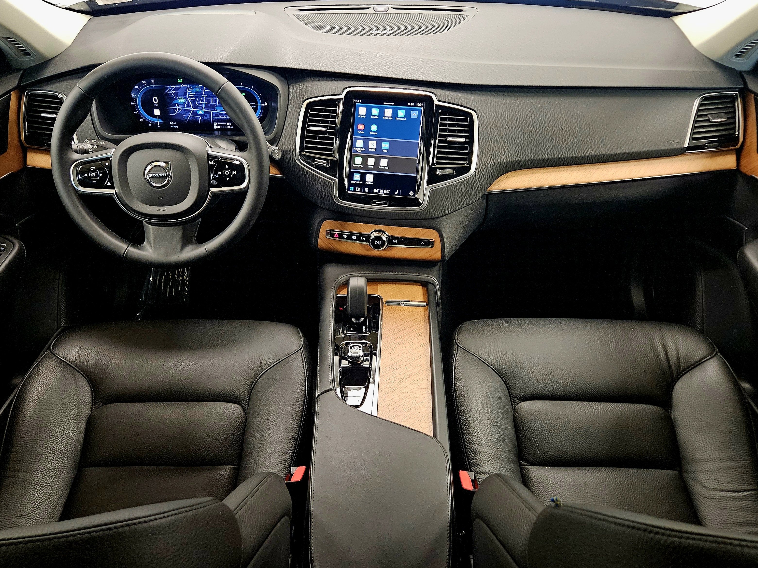 2024 Volvo XC90 Recharge Plug-In Hybrid Plus