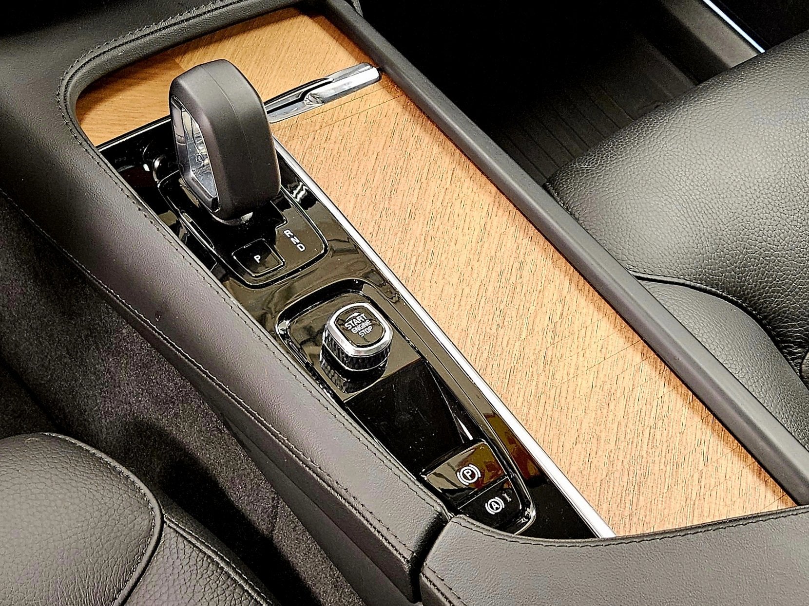 2024 Volvo XC90 Recharge Plug-In Hybrid Plus