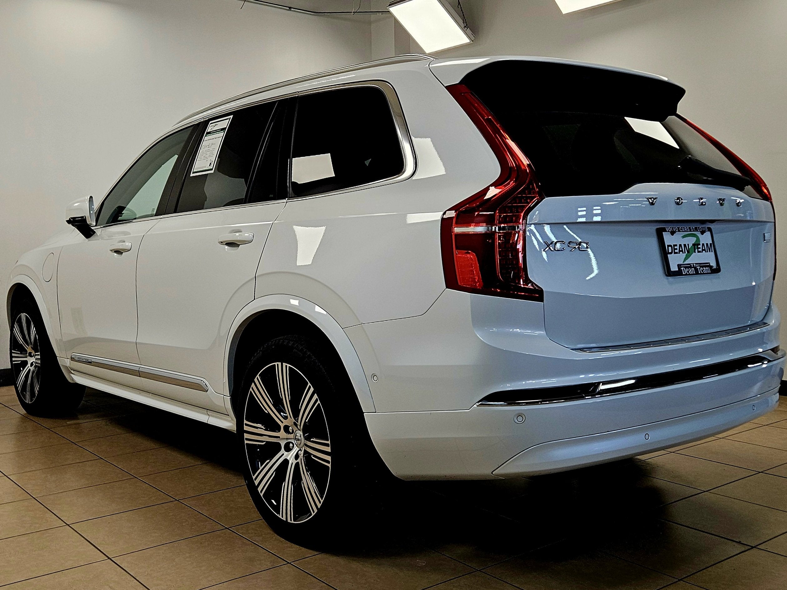 2024 Volvo XC90 Recharge Plug-In Hybrid Plus