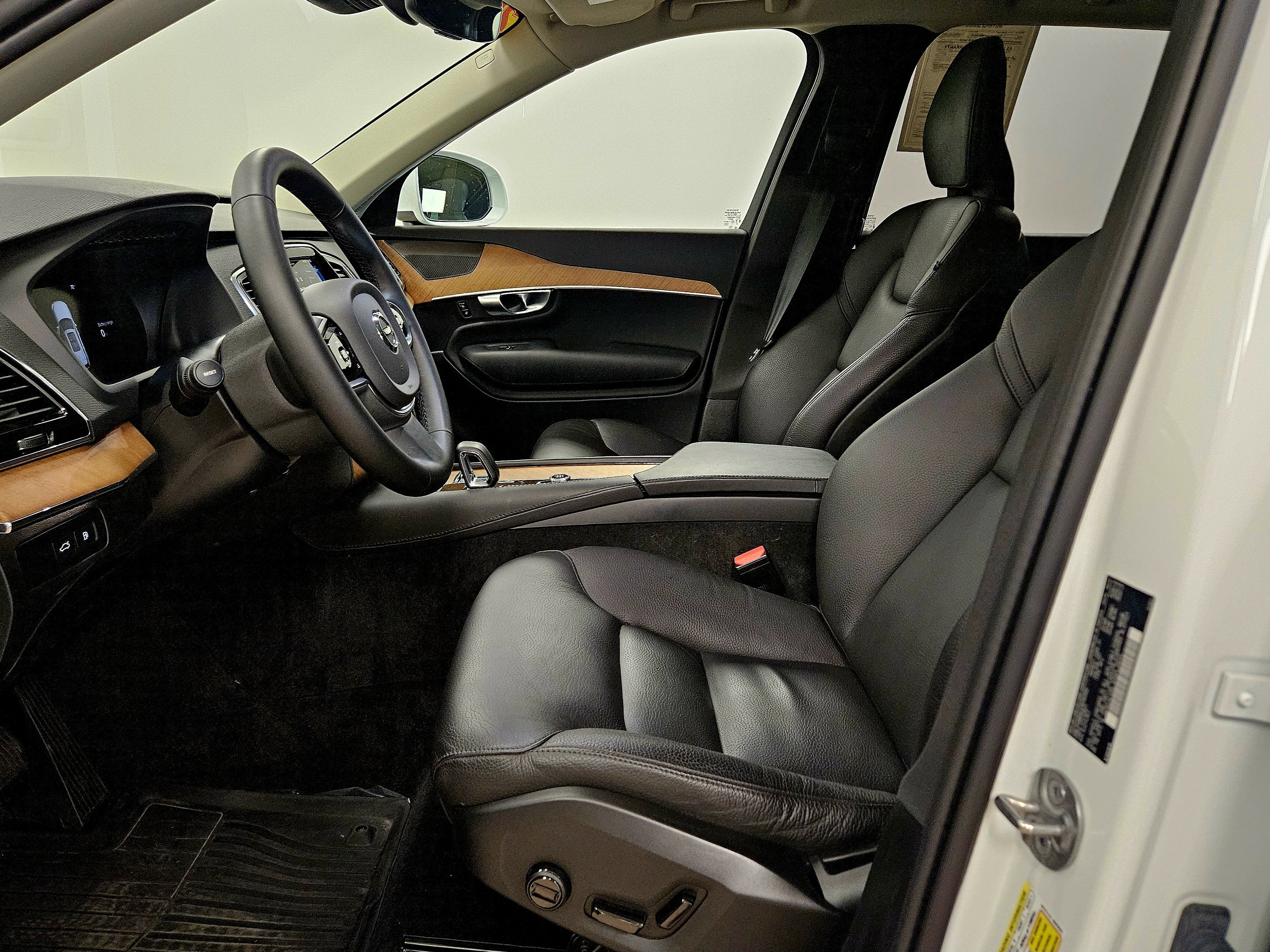 2024 Volvo XC90 Recharge Plug-In Hybrid Plus