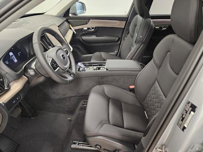 2025 Volvo XC90 Plug-In Hybrid Plus