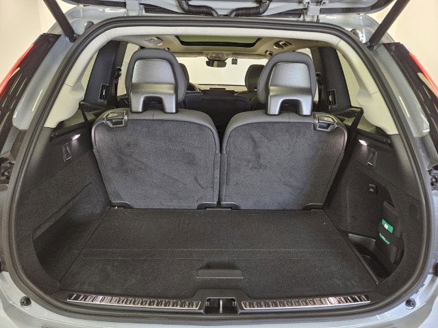 2025 Volvo XC90 Plug-In Hybrid Plus